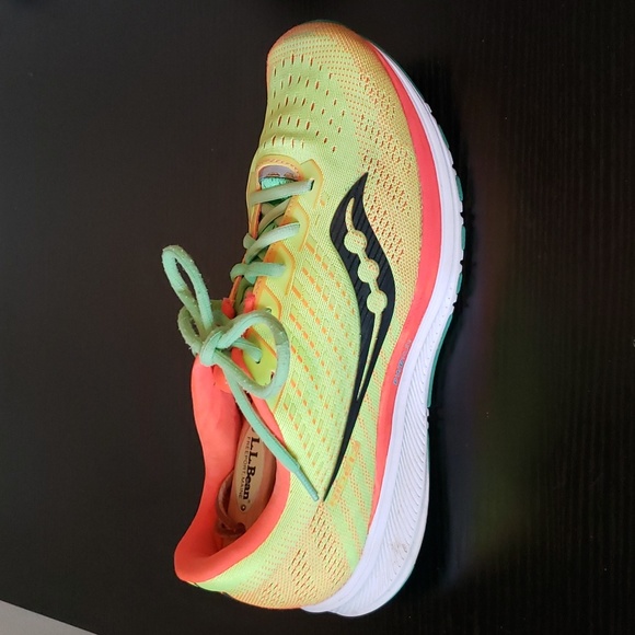 Saucony Ride 13 Powerrun Pre-owned sz10. Wear on left shoe pictured. - Picture 5 of 11